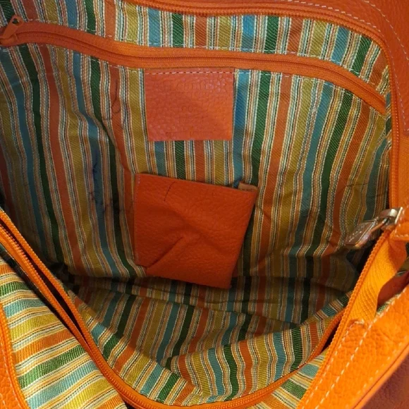 Elegant Orange Leather Tote by [Brand] - Picture 4 of 9